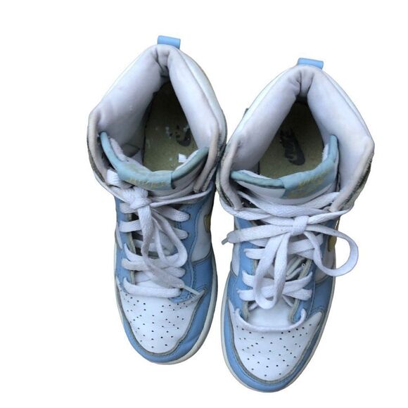 Vintage 2004 Wmns Dunk High 'White Blue' Size 6 - Picture 12 of 14
